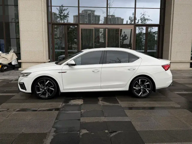 Skoda Octavia — Фото автомобиля 3