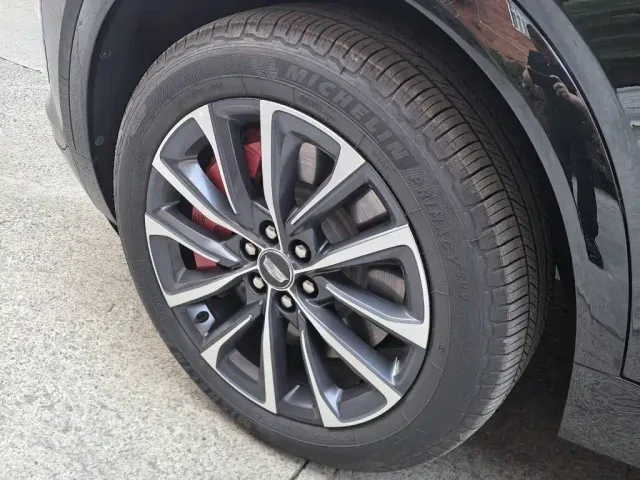 Cadillac XT5 — Фото автомобиля 4