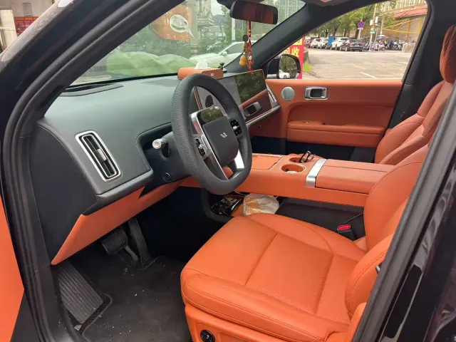 Li Auto L6 — Фото автомобиля 2