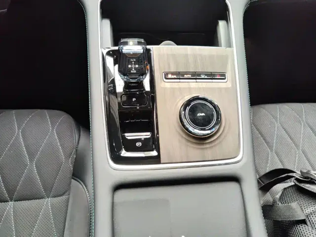 Geely Xingyue L — Фото автомобиля 6
