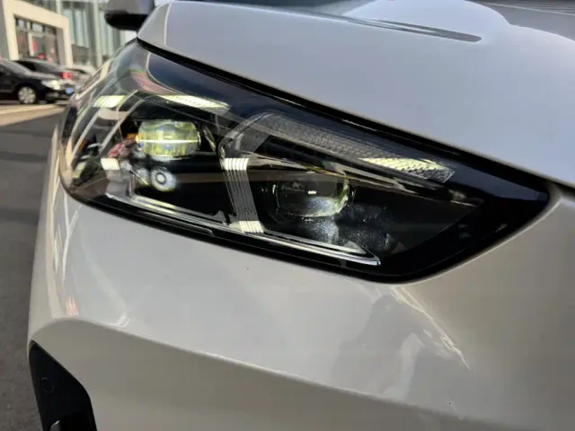 BMW X1 — Фото автомобиля 10