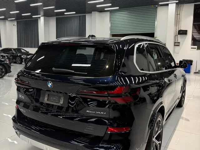 BMW X5 — Фото автомобиля 6