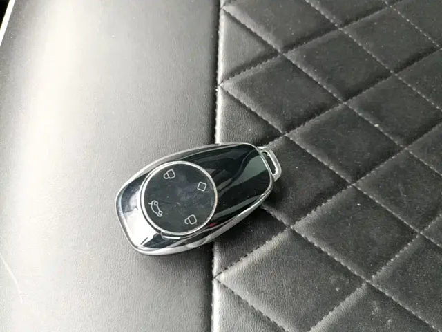 Leapmotor T03 — Фото автомобиля 8