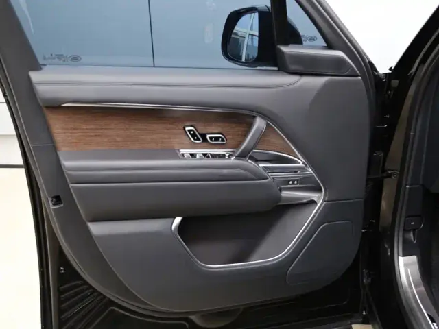 Land Rover Range Rover — Фото автомобиля 10
