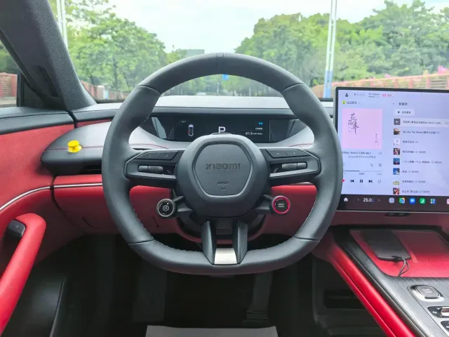 Xiaomi SU7 — Фото автомобиля 8