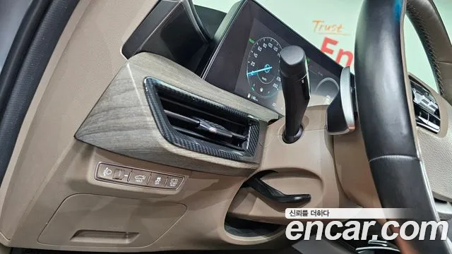 Kia K8 K8 Hybrid — Фото автомобиля 20