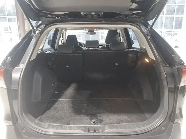 Toyota RAV4 — Фото автомобиля 18