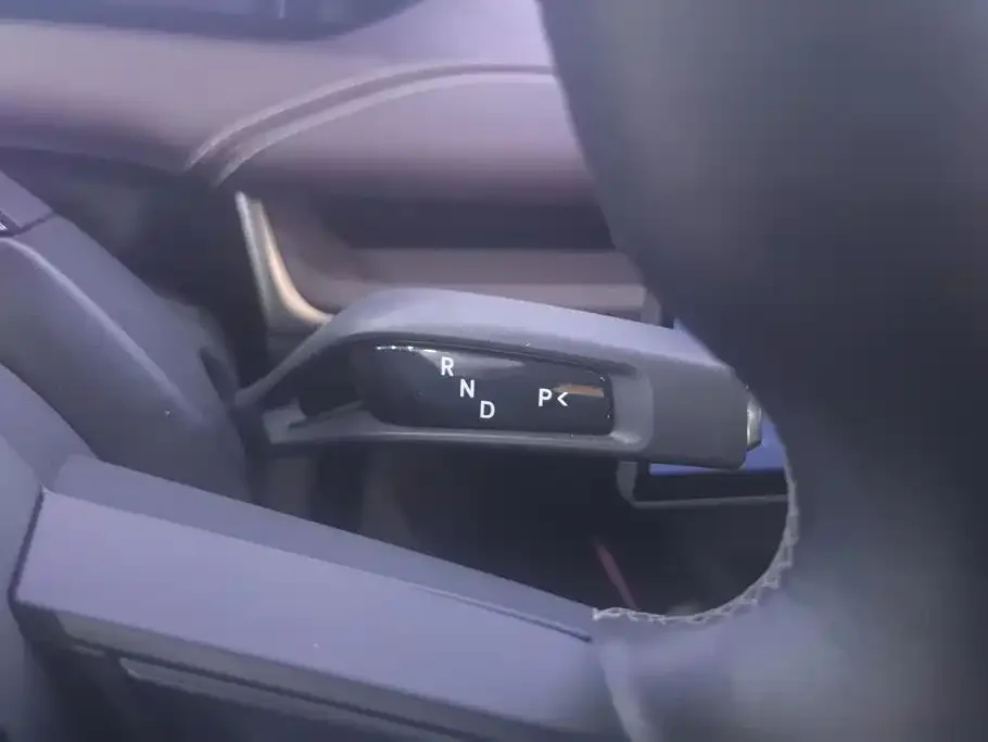 Xiaomi Auto Xiaomi SU7 2024 RWD Long Range Intelligent Driving Edition — Фото автомобиля 16
