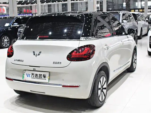 Wuling Bingo — Фото автомобиля 15