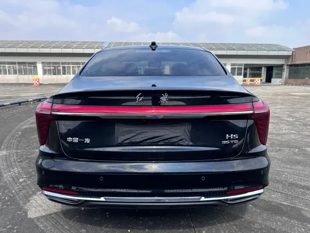 Hongqi H5 — Фото автомобиля 13