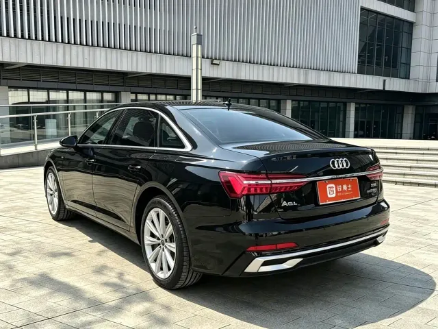 Audi A6L — Фото автомобиля 15