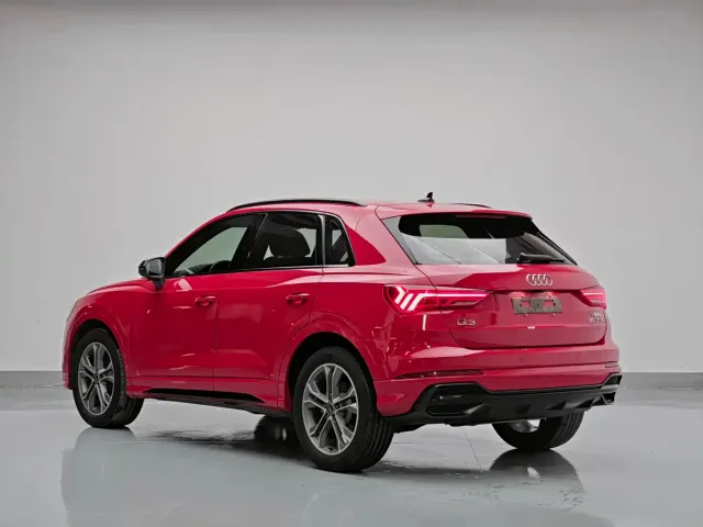 Audi Q3 — Фото автомобиля 4