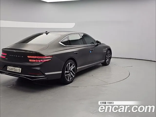 Genesis G80 Бензин 2.5 турбо 2WD — Фото автомобиля 4