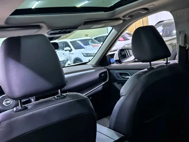 Nissan X-Trail — Фото автомобиля 12