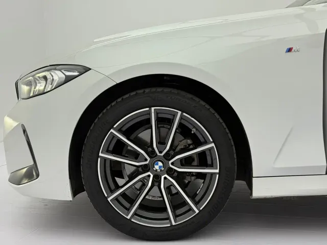 BMW 3 Series — Фото автомобиля 12