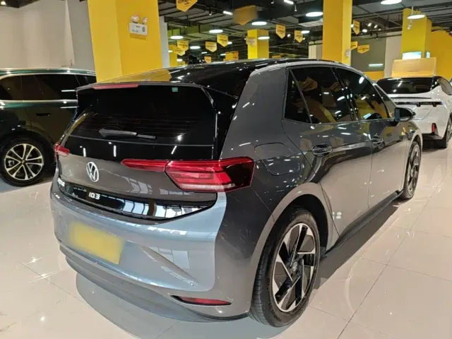 Volkswagen ID.3 — Фото автомобиля 6