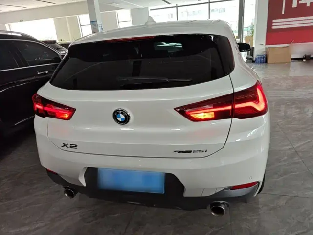BMW X2 — Фото автомобиля 5