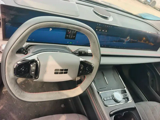 Geely Galaxy E8 — Фото автомобиля 8