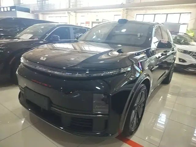 Фотография автомобиля — Li Auto L7