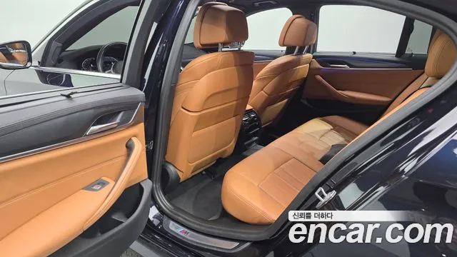 BMW 5 Series G30 — Фото автомобиля 18
