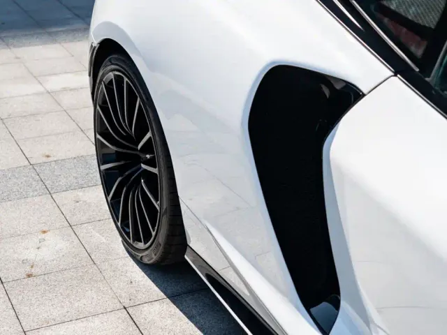 McLaren GT — Фото автомобиля 14