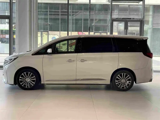 GAC Trumpchi M8 — Фото автомобиля 4