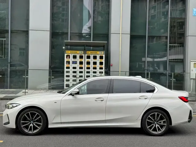 BMW 3 Series — Фото автомобиля 3