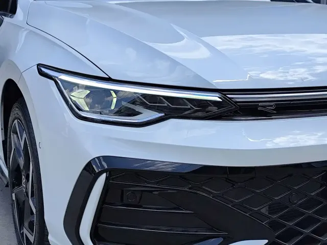 Volkswagen Golf — Фото автомобиля 18