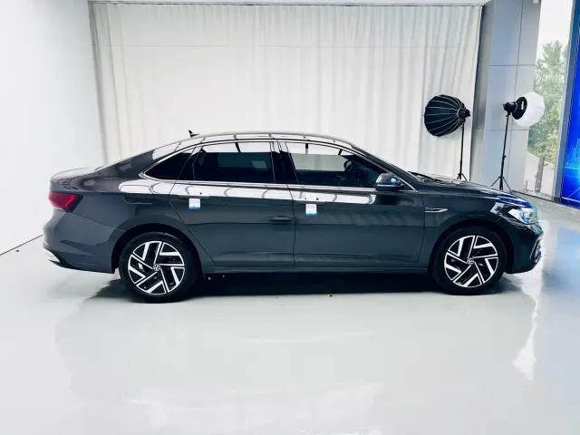 Volkswagen Sagitar — Фото автомобиля 6