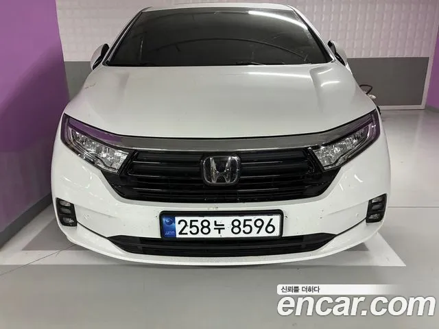 Фотография автомобиля — Honda Odyssey 3.5