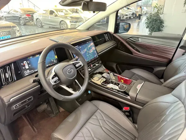 GAC Trumpchi M8 — Фото автомобиля 4