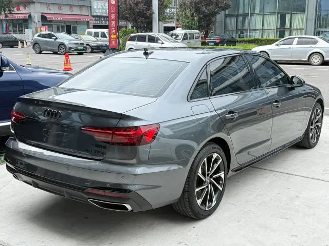 Audi A4L — Фото автомобиля 4