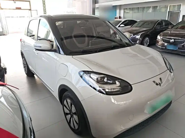 Wuling Bingo — Фото автомобиля 3