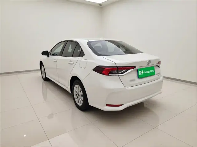 Toyota Corolla — Фото автомобиля 4