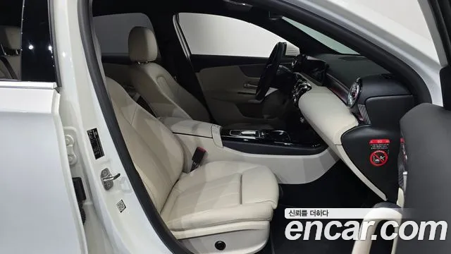 Mercedes-Benz A-Class W177 — Фото автомобиля 16