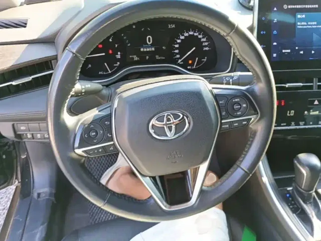 Toyota Avalon — Фото автомобиля 10