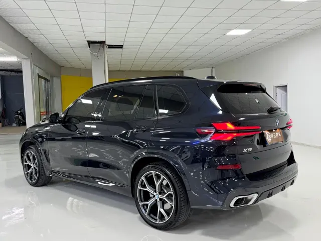 BMW X5 — Фото автомобиля 7