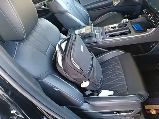 GAC Trumpchi GS8 — Фото автомобиля 24