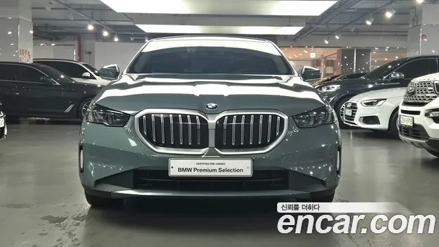 BMW 5-Series — Фото автомобиля 2