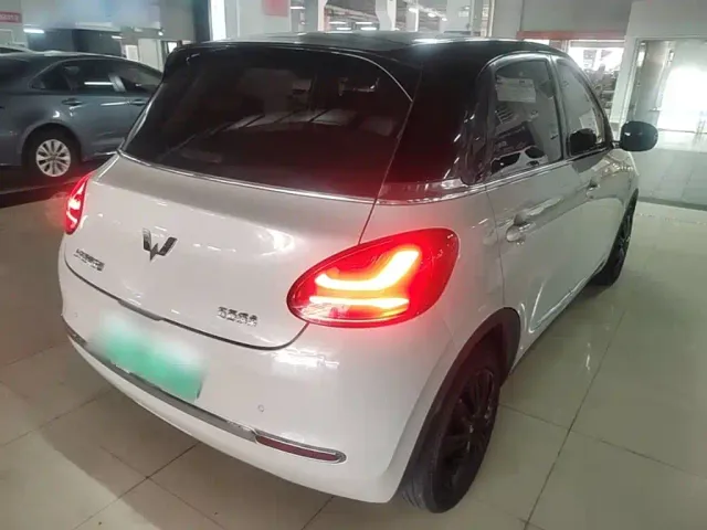 Wuling Bingo — Фото автомобиля 6
