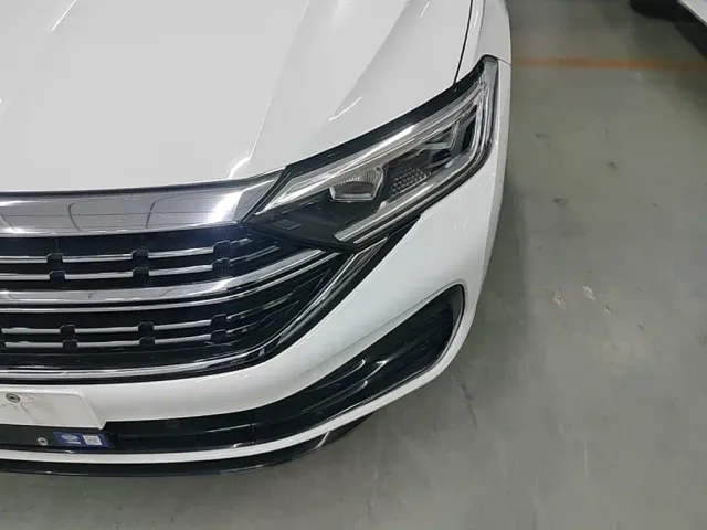 Volkswagen Sagitar — Фото автомобиля 23