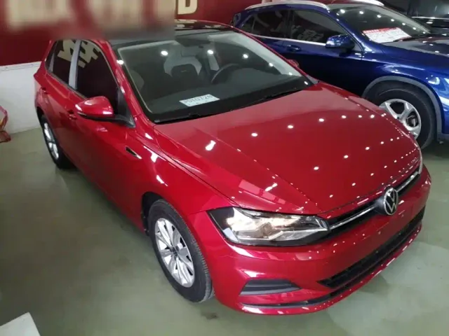 Volkswagen Polo — Фото автомобиля 3