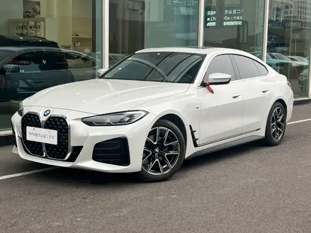 Фотография автомобиля — BMW 4 Series