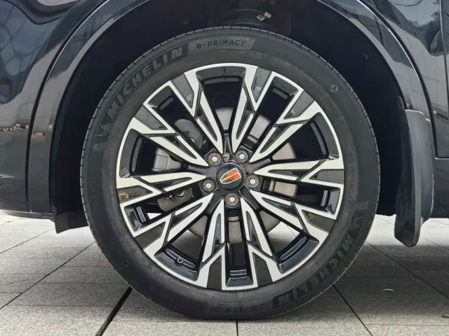 Hongqi HS5 — Фото автомобиля 8
