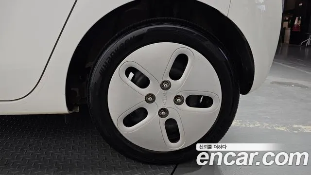 Kia RAY Новый Kia Ray Фургон — Фото автомобиля 20
