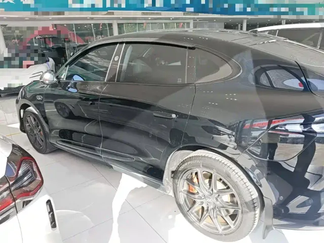 IM Motors LS6 — Фото автомобиля 4