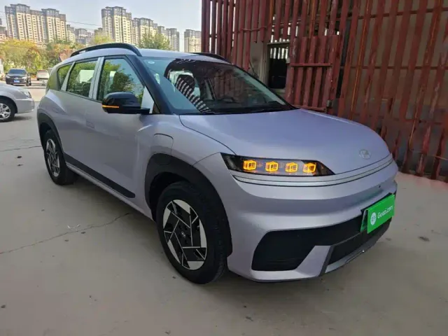 Hyundai ELEXIO — Фото автомобиля 3