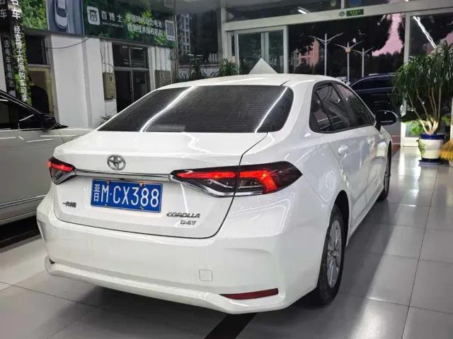 Toyota Corolla — Фото автомобиля 5
