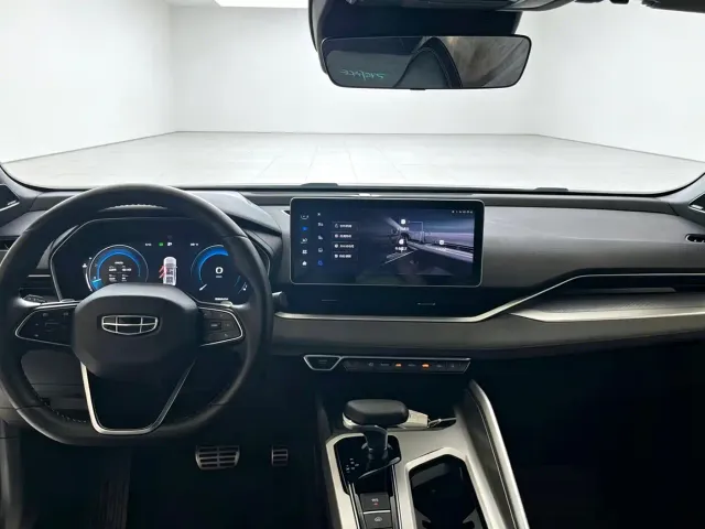 Geely Xingrui — Фото автомобиля 4