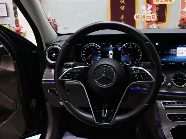 Mercedes-Benz E-Class — Фото автомобиля 13